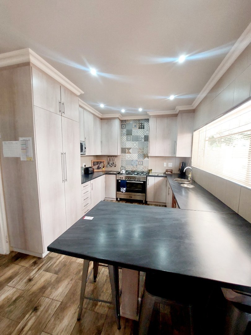 3 Bedroom Property for Sale in Flamwood North West